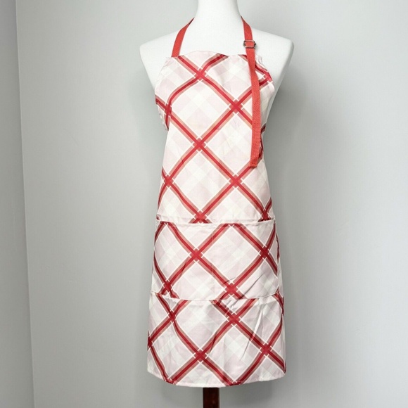 Sewing Down South - Perfectly Plaid Cooking Apron - Picture 2 of 4